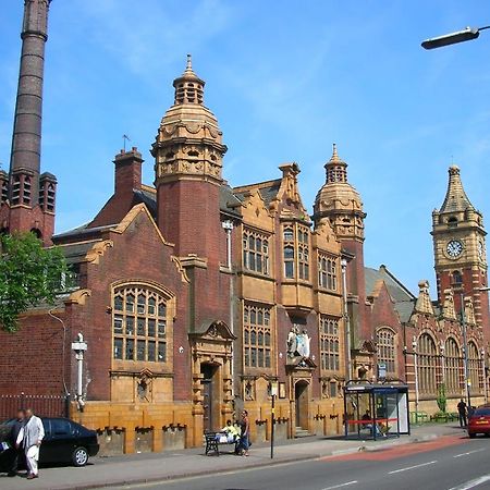 バーミンガムModern Flat In Moseley With Free Parkingアパートメント エクステリア 写真