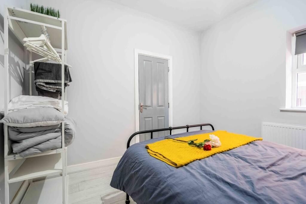 バーミンガムModern Flat In Moseley With Free Parkingアパートメント エクステリア 写真