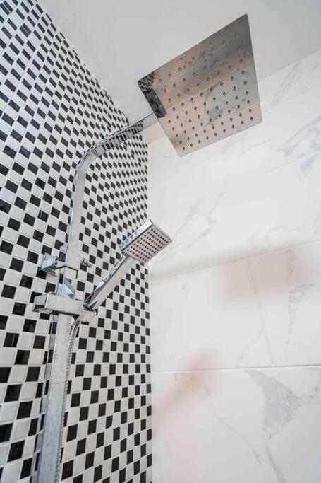 バーミンガムModern Flat In Moseley With Free Parkingアパートメント エクステリア 写真